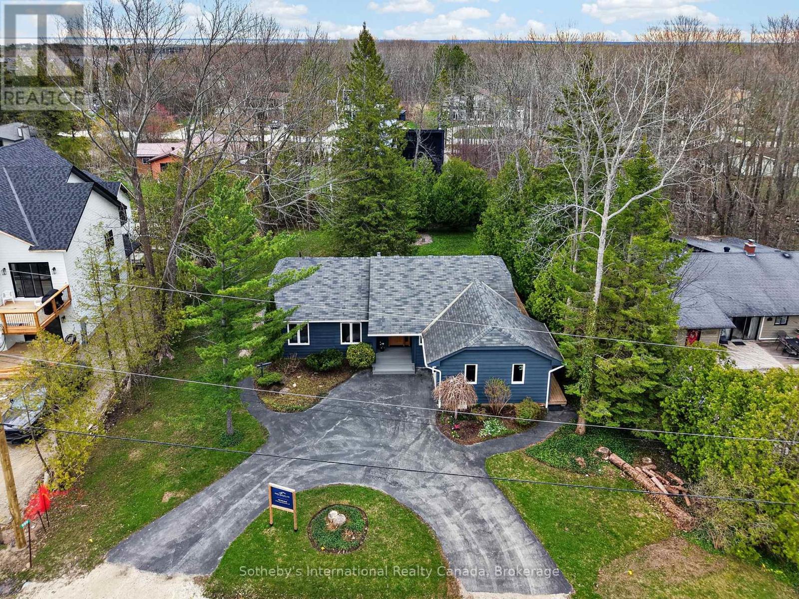 111 Patricia Drive, Blue Mountains, Ontario L9Y 0P1 - Photo 2 - X13670502