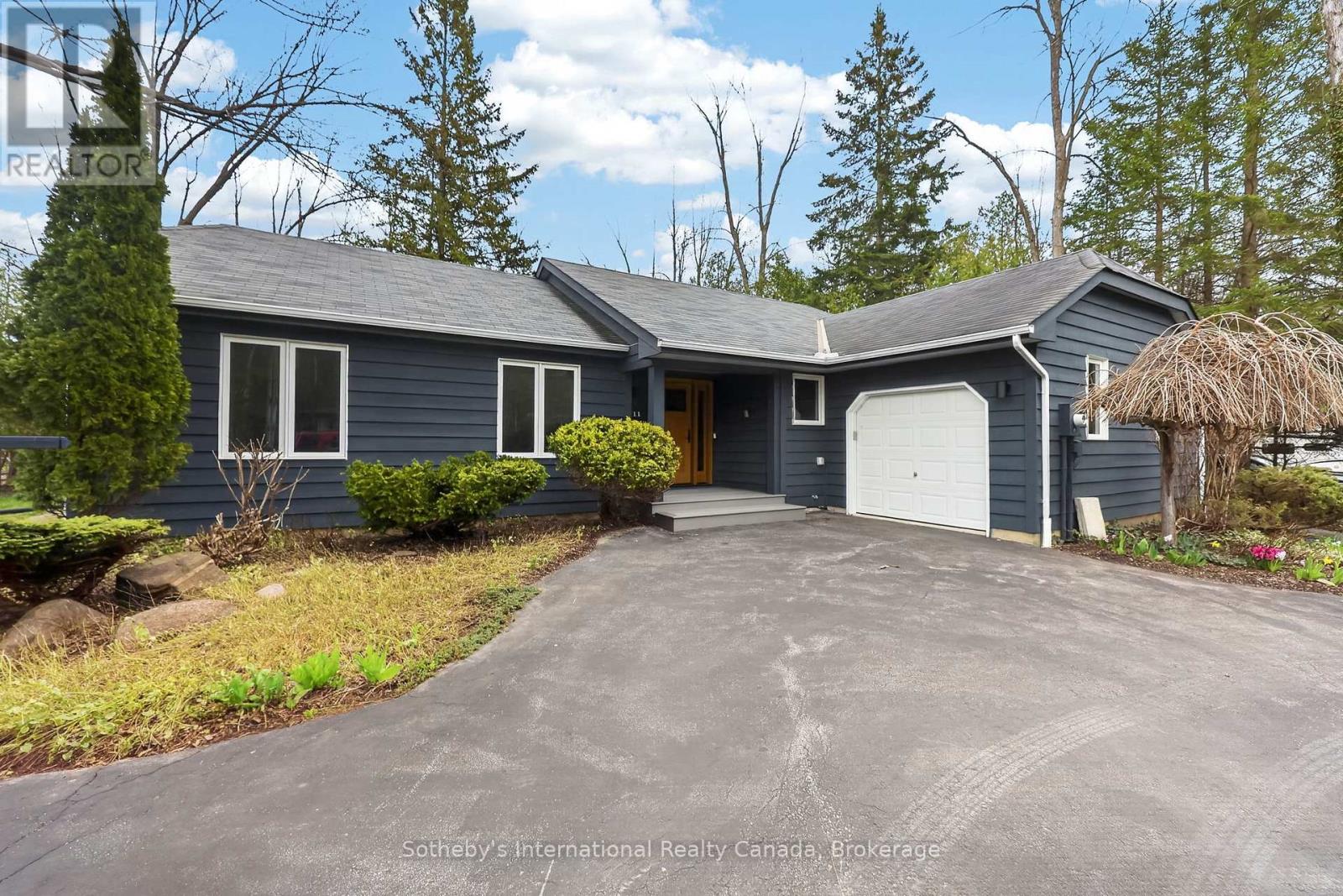 111 Patricia Drive, Blue Mountains, Ontario L9Y 0P1 - Photo 3 - X13670502