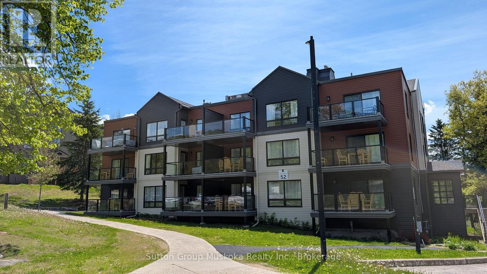 52-305 - 1235 Deerhurst Drive, Huntsville, Ontario  P1H 2E8 - Photo 2 - X13670516