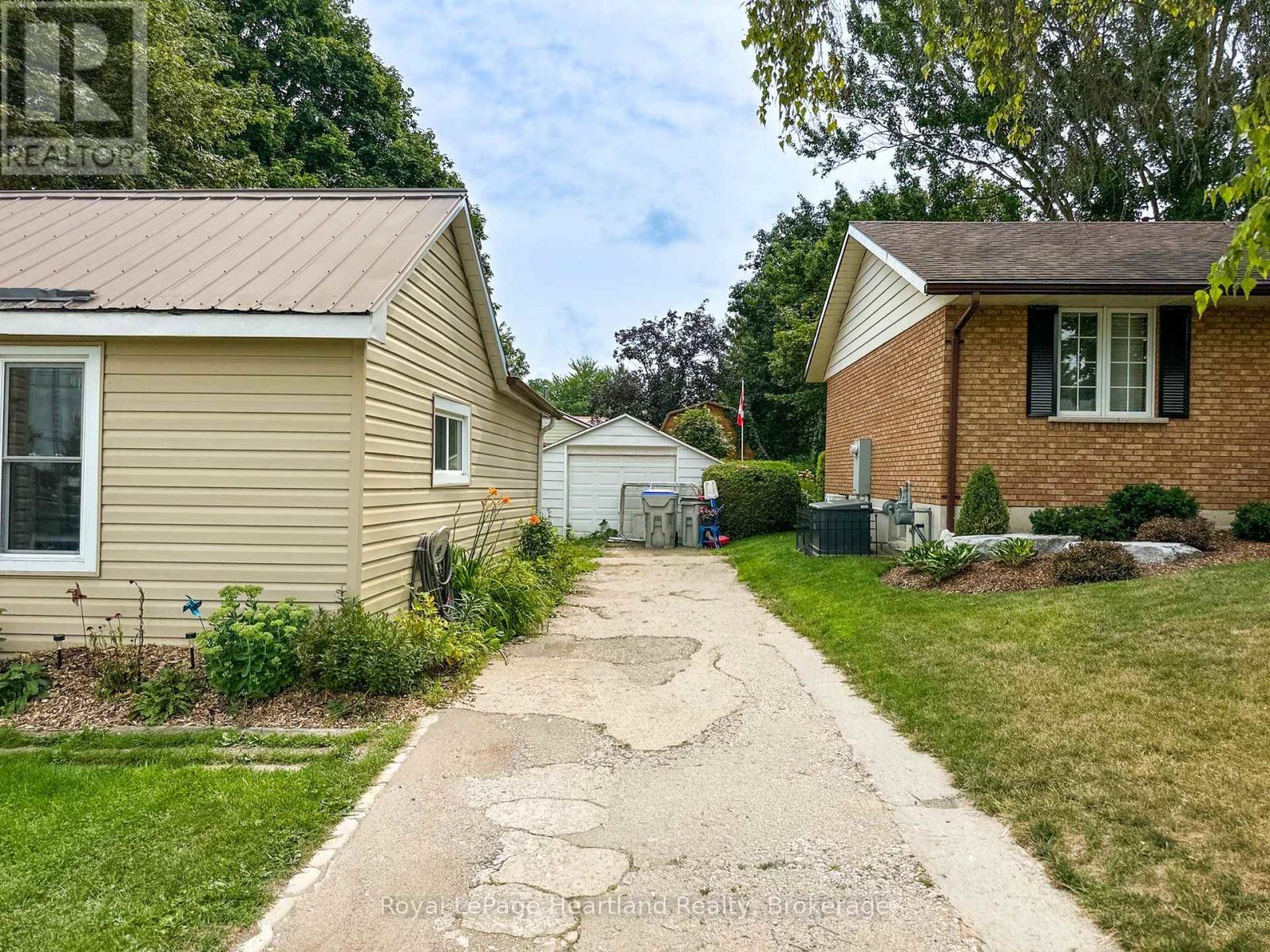 51 Side Street, Huron East (Seaforth), Ontario  N0K 1W0 - Photo 40 - X13670612