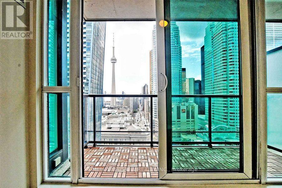 2206 - 1 Scott Street, Toronto, Ontario  M5E 1A1 - Photo 6 - C13670608