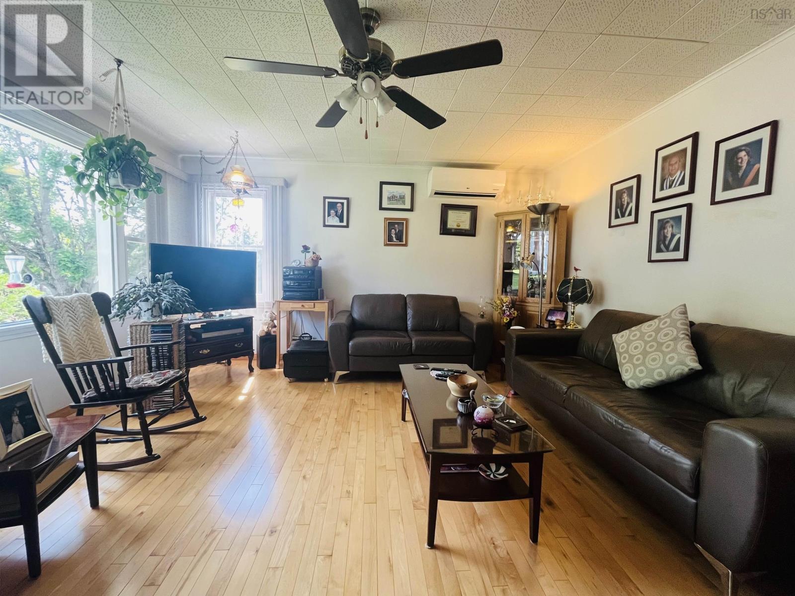 7 Franklyn Street, Amherst, Nova Scotia  B4H 3X3 - Photo 17 - 202617483