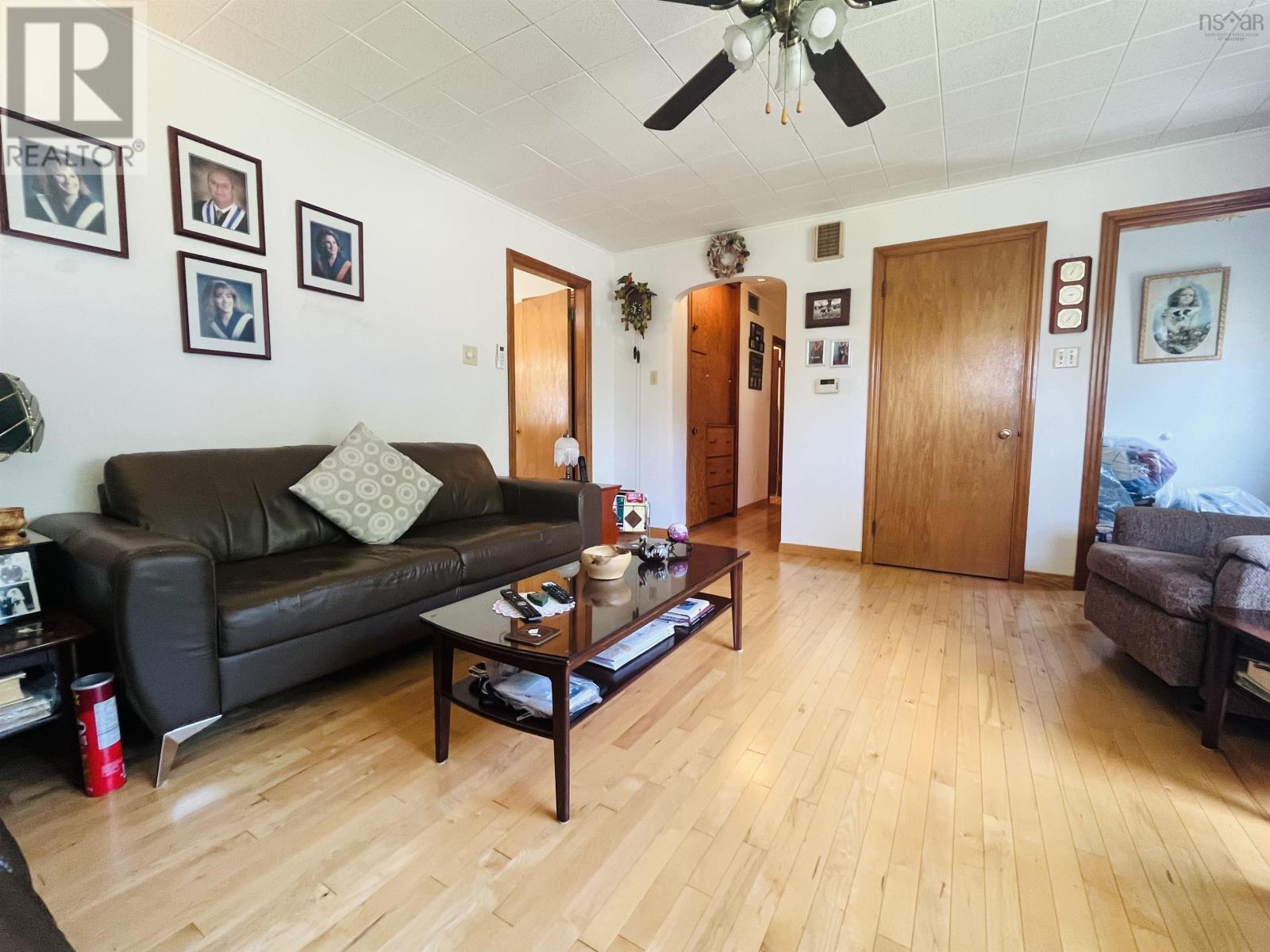 7 Franklyn Street, Amherst, Nova Scotia  B4H 3X3 - Photo 15 - 202617483