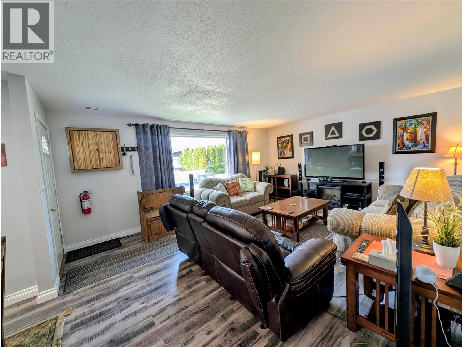 2551 Jackson Avenue, Merritt, British Columbia  V1K 1B8 - Photo 9 - 10392144