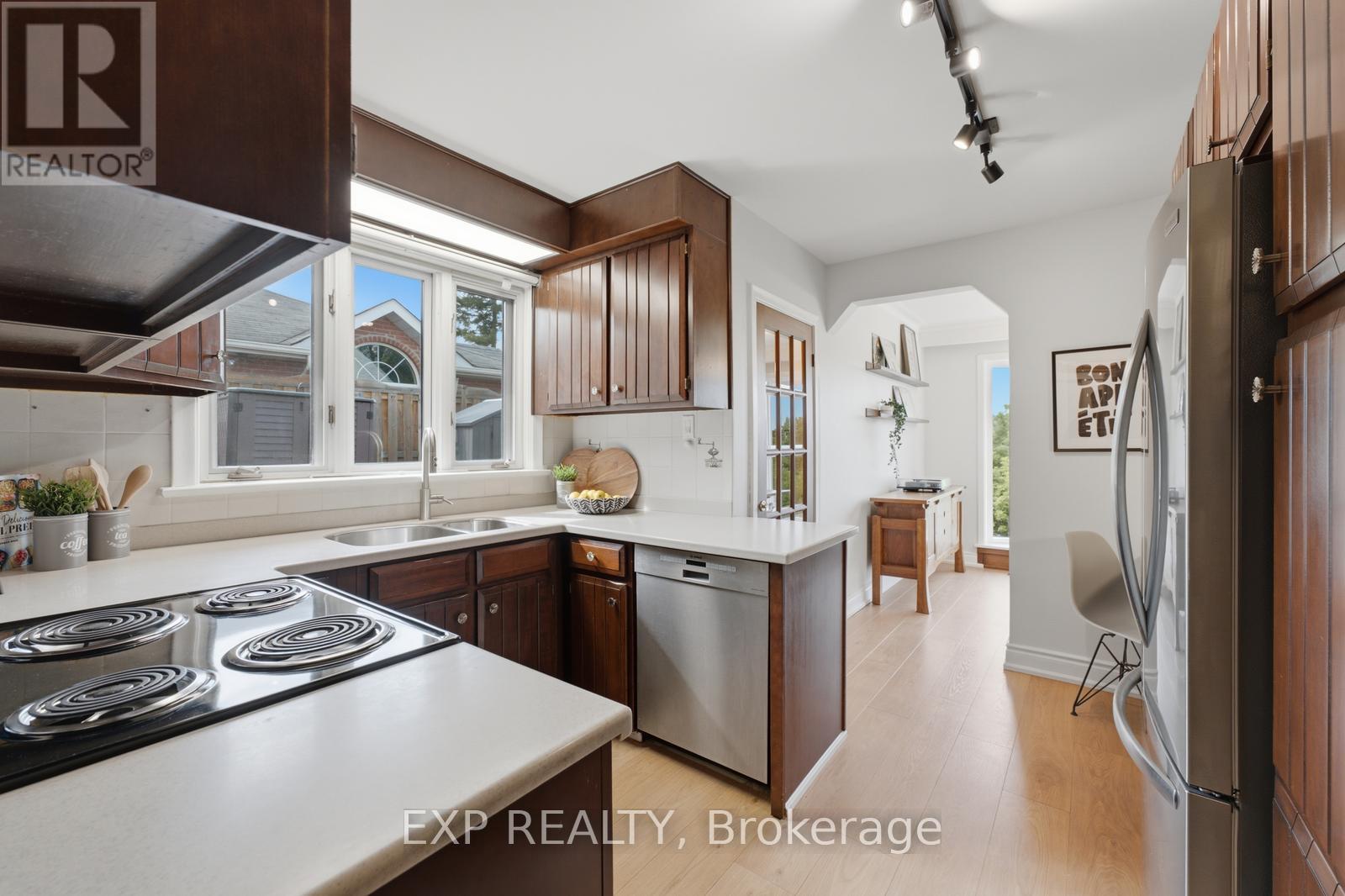 57 Riverhead Drive, Toronto, Ontario  M9W 4G3 - Photo 14 - W13670334