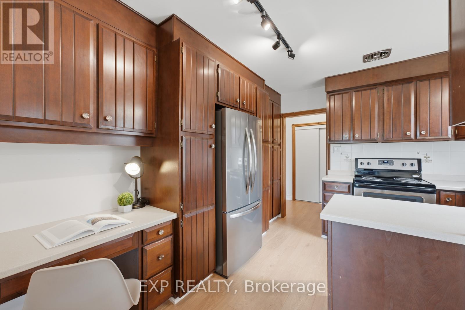 57 Riverhead Drive, Toronto, Ontario  M9W 4G3 - Photo 12 - W13670334