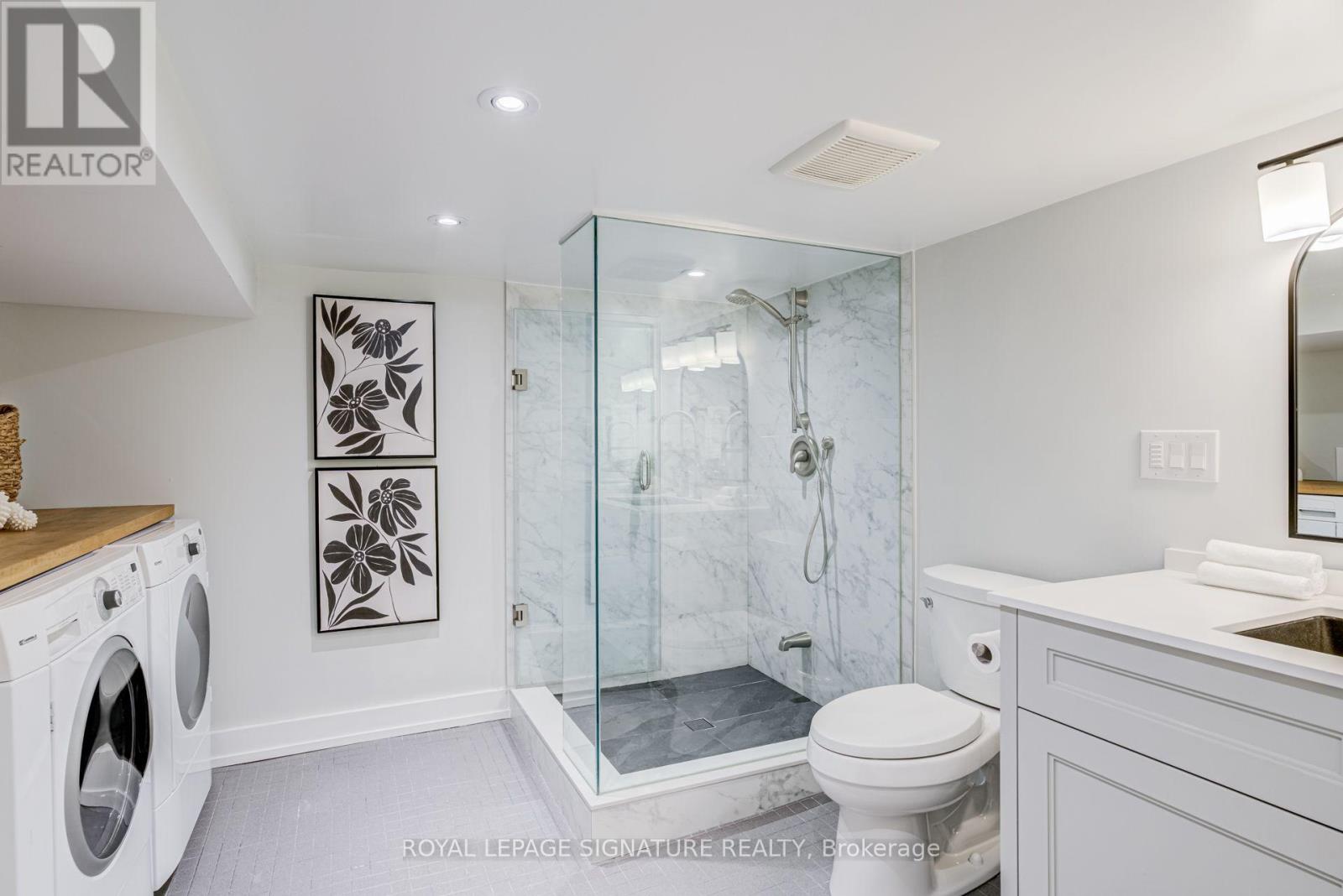 222 Queensdale Avenue, Toronto, Ontario M4C 2B2 - Photo 35 - E13670658