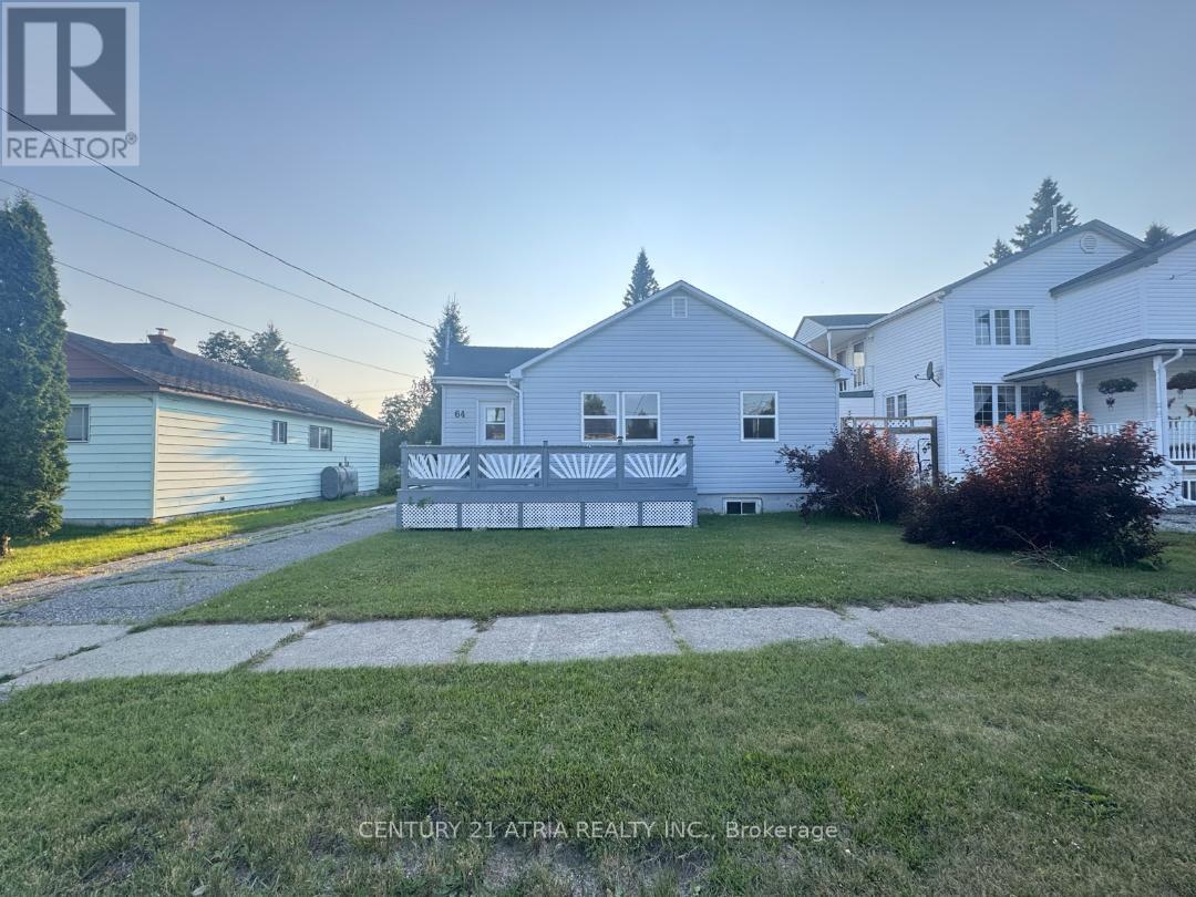 64 TORONTO AVENUE, Wawa, Ontario