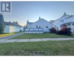 64 TORONTO AVENUE, Wawa, Ontario