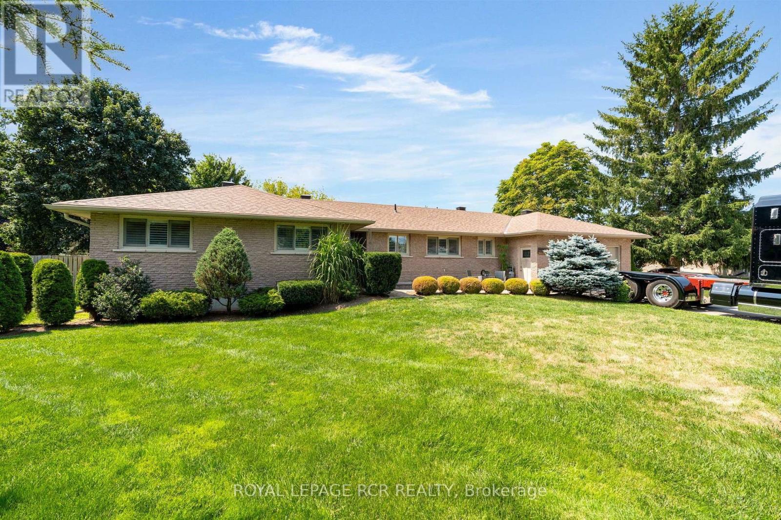 20 Douglas Drive, New Tecumseth, Ontario  L9R 1J9 - Photo 1 - N13670634