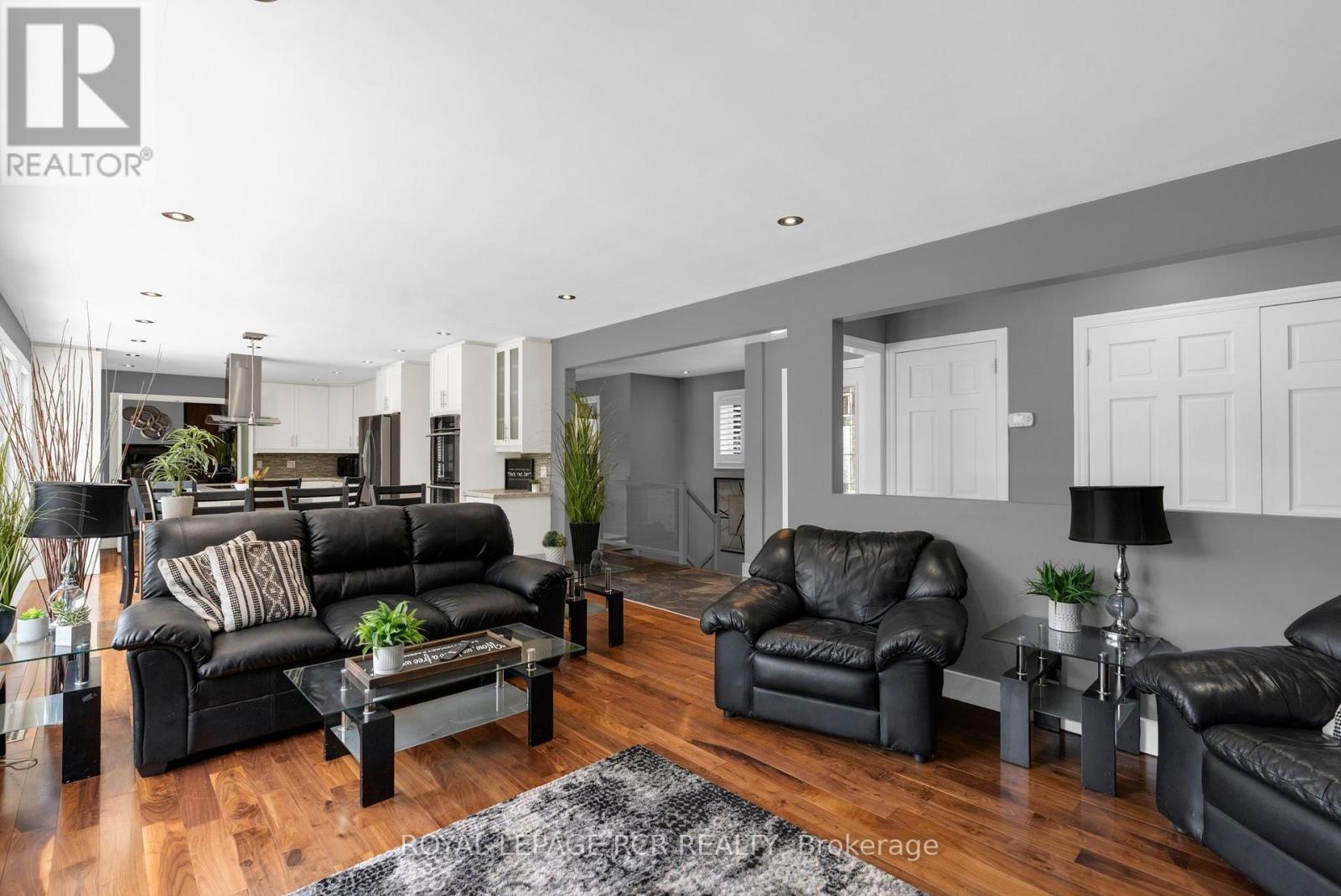 20 Douglas Drive, New Tecumseth, Ontario  L9R 1J9 - Photo 9 - N13670634