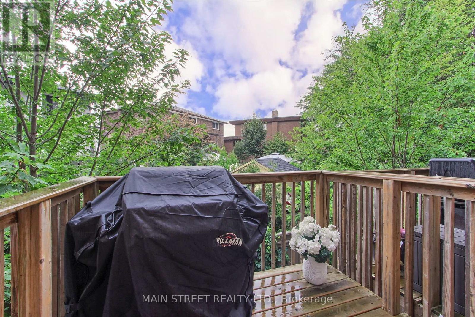 26 Queen Mary Court W, Vaughan, Ontario L4L 0H9 - Photo 25 - N13670678
