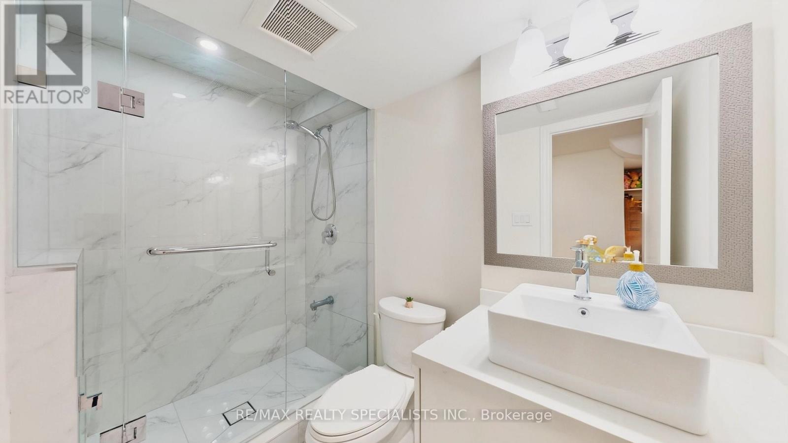 30 Pendulum Circle, Brampton, Ontario  L6R 3N6 - Photo 13 - W13670538