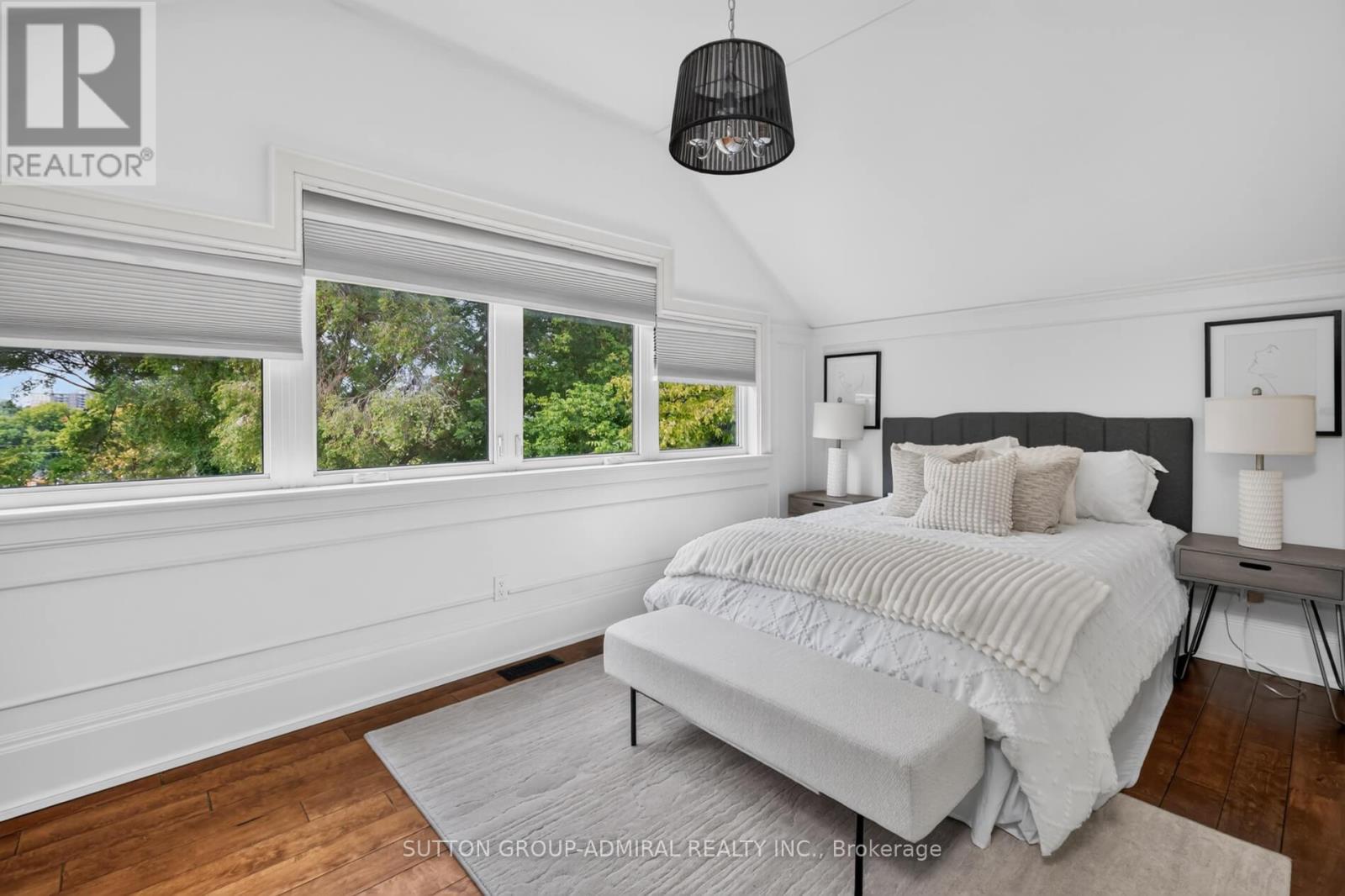 63 Westbury Crescent, Toronto, Ontario  M6M 1M3 - Photo 18 - W13670572