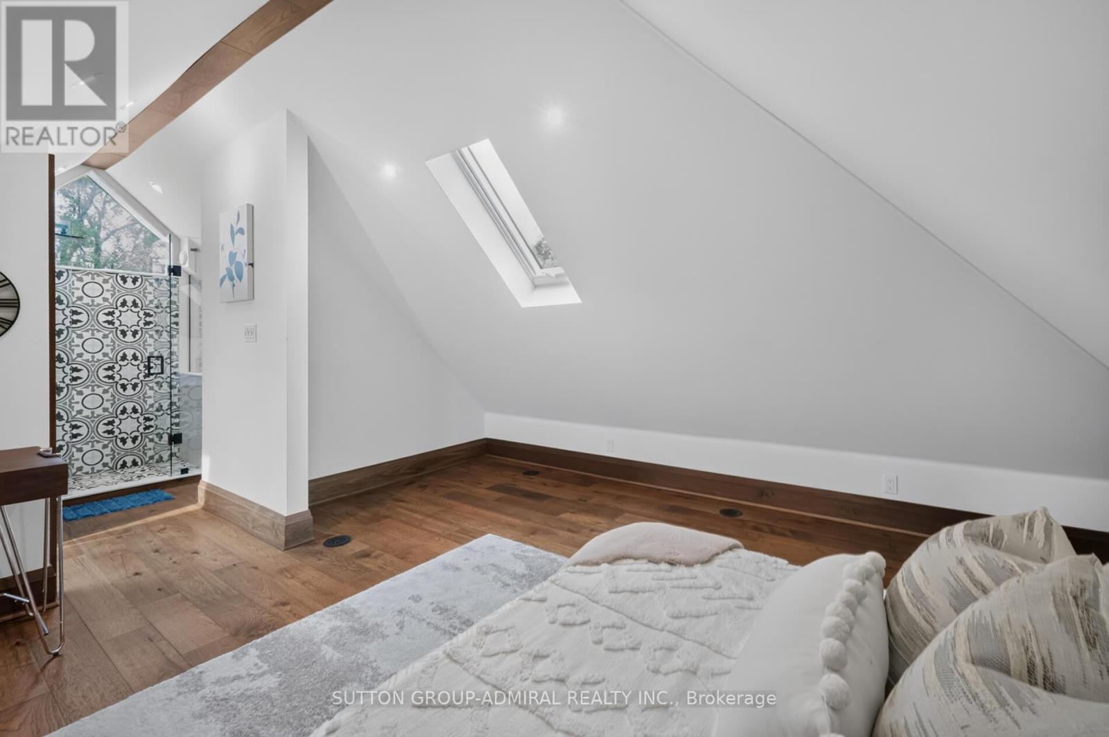 63 Westbury Crescent, Toronto, Ontario  M6M 1M3 - Photo 22 - W13670572