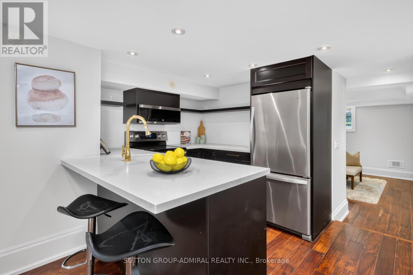 63 Westbury Crescent, Toronto, Ontario  M6M 1M3 - Photo 31 - W13670572