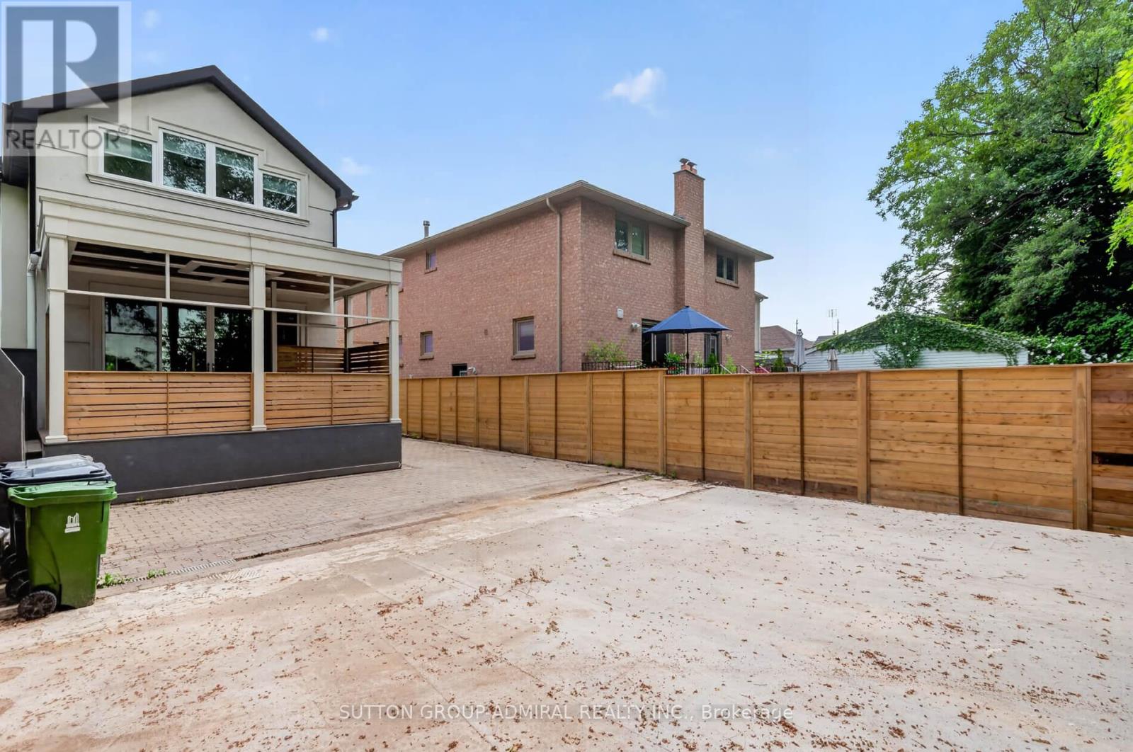 63 Westbury Crescent, Toronto, Ontario  M6M 1M3 - Photo 39 - W13670572