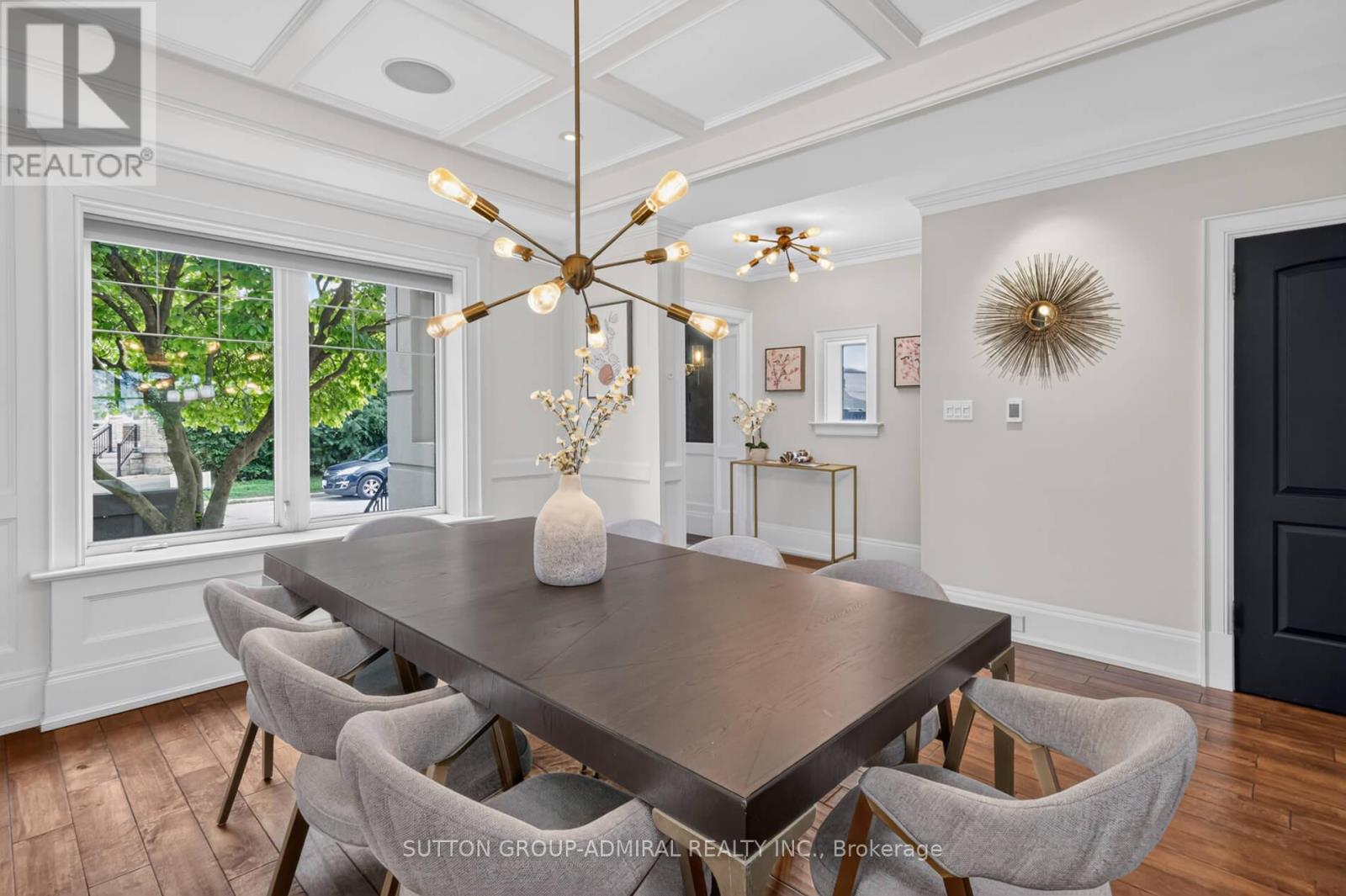 63 Westbury Crescent, Toronto, Ontario  M6M 1M3 - Photo 4 - W13670572