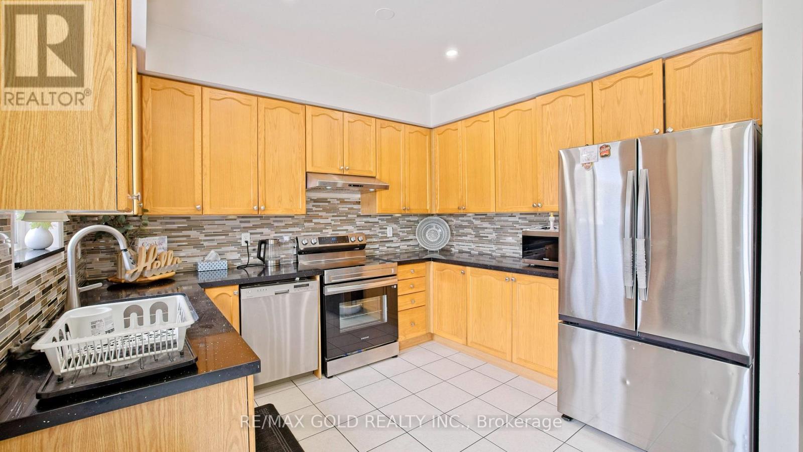 29 Abbotsbury Drive, Brampton, Ontario  L6X 0S4 - Photo 12 - W13670648