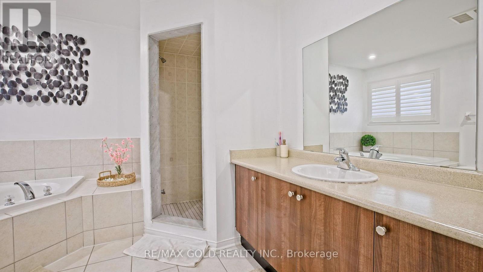 29 Abbotsbury Drive, Brampton, Ontario  L6X 0S4 - Photo 24 - W13670648