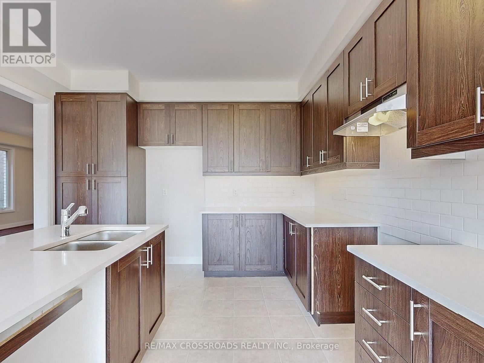 219 O'neil Street, Peterborough, Ontario  K9K 0H7 - Photo 11 - X13670582