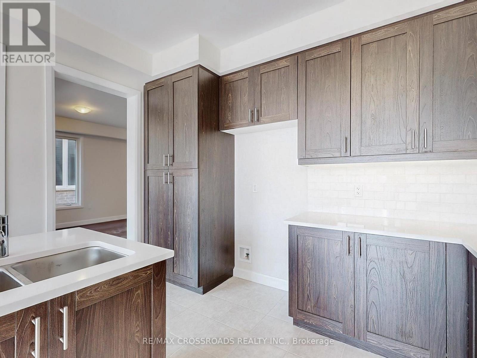 219 O'neil Street, Peterborough, Ontario  K9K 0H7 - Photo 12 - X13670582