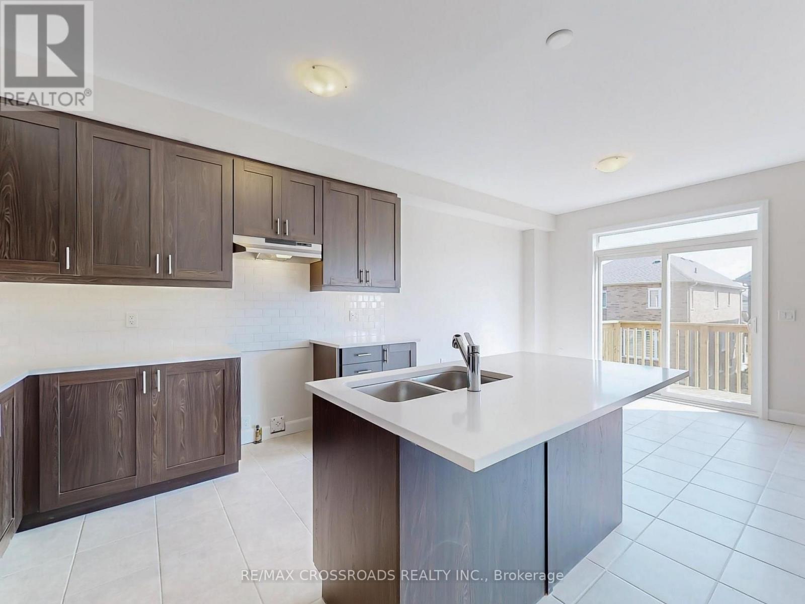 219 O'neil Street, Peterborough, Ontario  K9K 0H7 - Photo 9 - X13670582