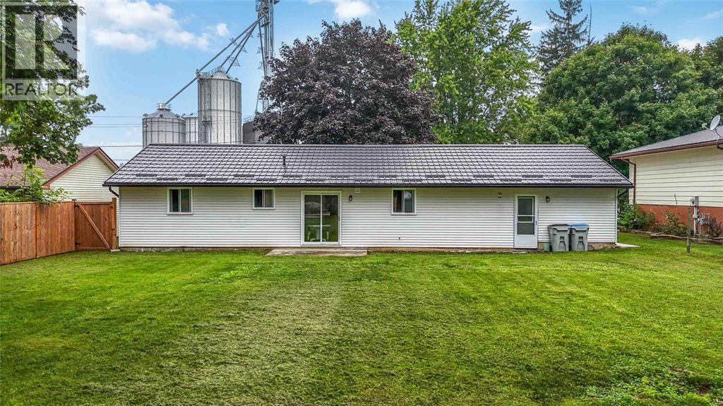 3278 Morrell Street, Brooke-Alvinston, Ontario  N0N 1A0 - Photo 35 - 26017445