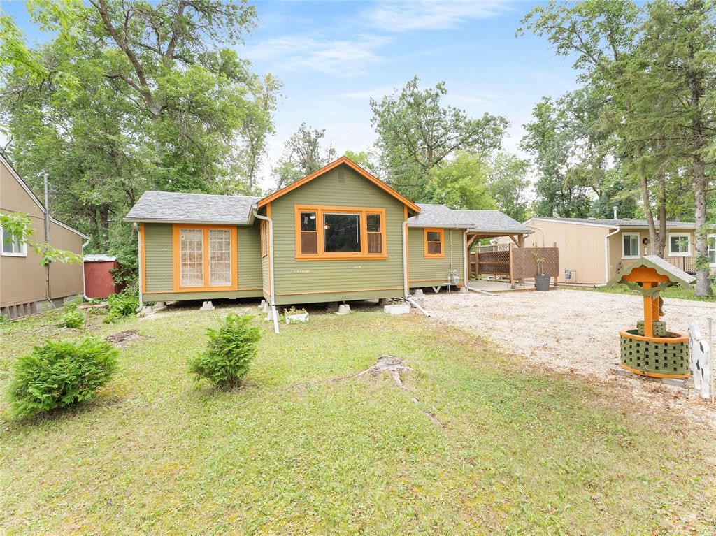 20106 First (Pr 519) Avenue, Gimli Rm, Manitoba  R0C 2W0 - Photo 4 - 202620252