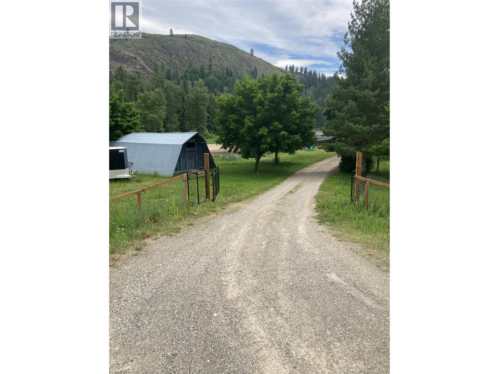 10000 North Fork Road, Grand Forks, British Columbia  V0H 1H8 - Photo 9 - 10392929