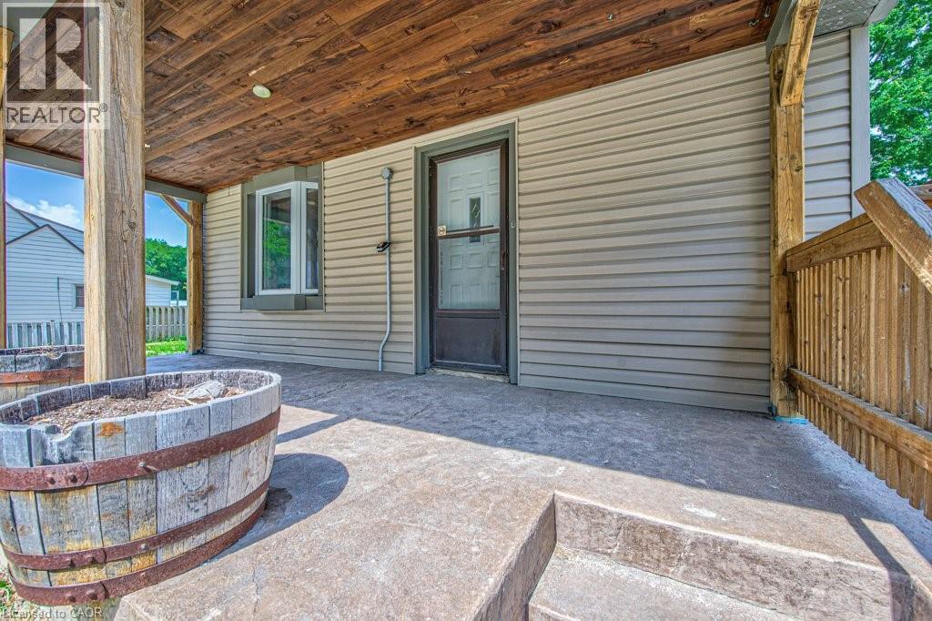 84 Franklin Street S, Kitchener, Ontario  N2C 1R4 - Photo 2 - 40843970
