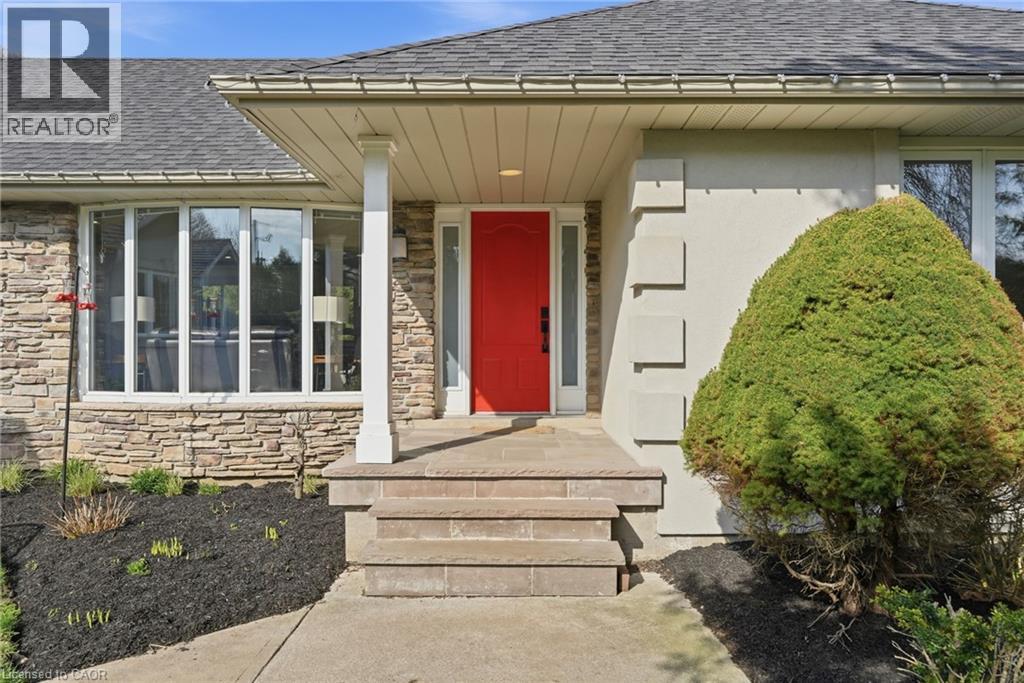 19 Concession 5 E, Waterdown, Ontario  L8B 1K4 - Photo 4 - 40850115
