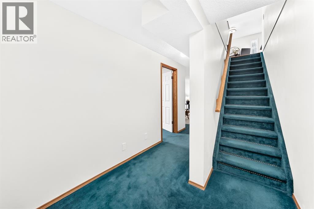 157 Hawkstone Manor NW, Calgary, Alberta  T3G 3X2 - Photo 36 - A2294301