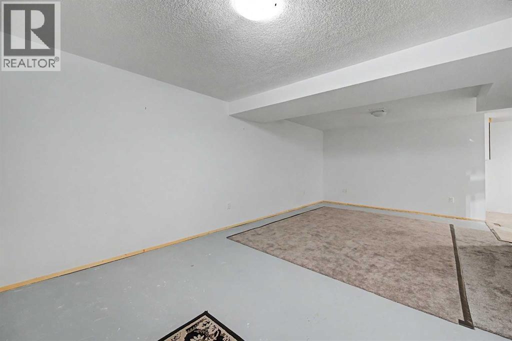 2640 Dovely Court SE, Calgary, Alberta  T2B 3G6 - Photo 30 - A2336834