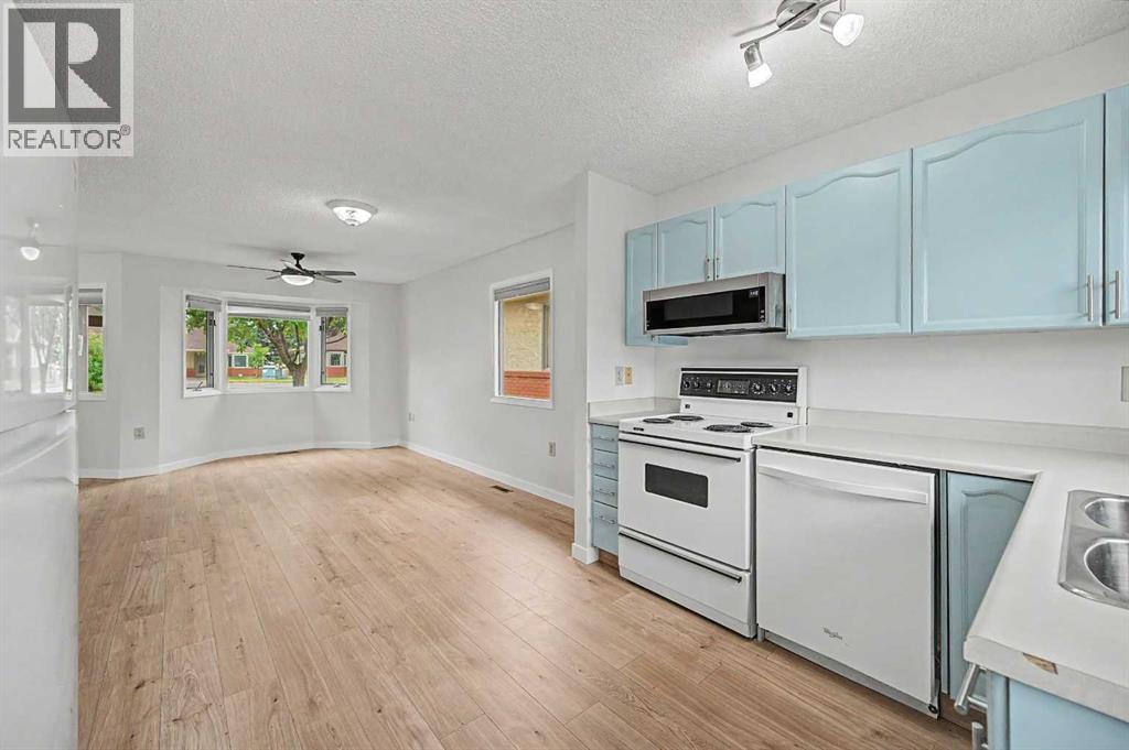 2640 Dovely Court SE, Calgary, Alberta  T2B 3G6 - Photo 14 - A2336834