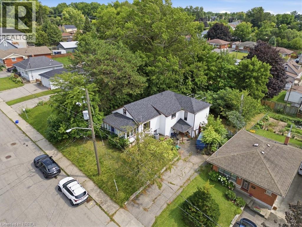 367 Nelson Street, Brantford, Ontario  N3S 4E6 - Photo 1 - 40852971