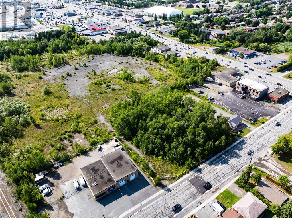 1725 Lasalle Boulevard, Sudbury, Ontario  P3A 1Z8 - Photo 4 - 2129724