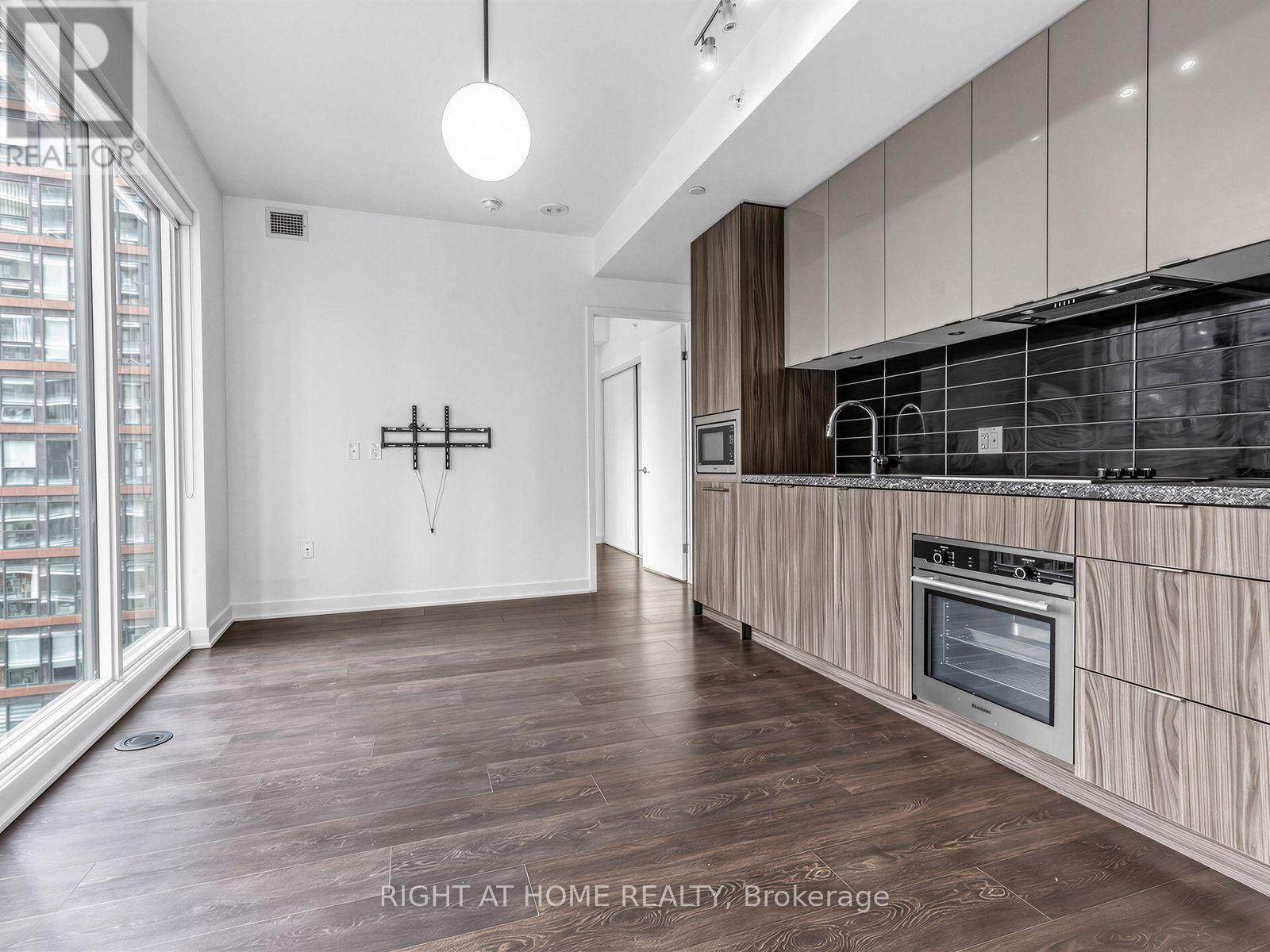 3215 - 115 Blue Jays Way, Toronto, Ontario M5V 0N4 - Photo 9 - C13669258