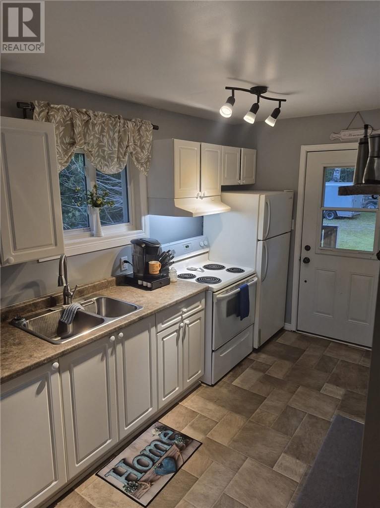 230 Lake Road, St. Charles, Ontario  P0M 2W0 - Photo 45 - 2129794
