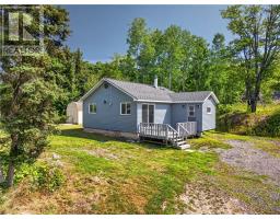 40 Karla Road, Whitefish, Ontario