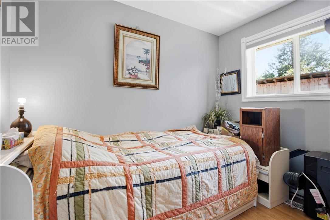 39 Draper Street W, Little Current, Ontario  P0P 1K0 - Photo 11 - 2129779