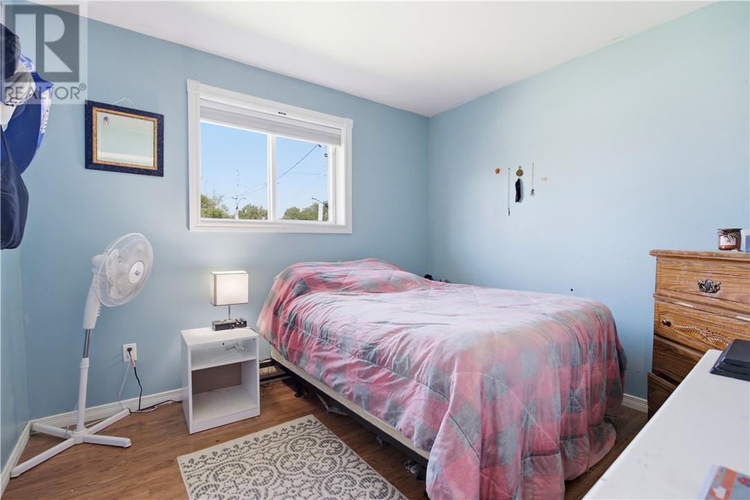 39 Draper Street W, Little Current, Ontario  P0P 1K0 - Photo 12 - 2129779