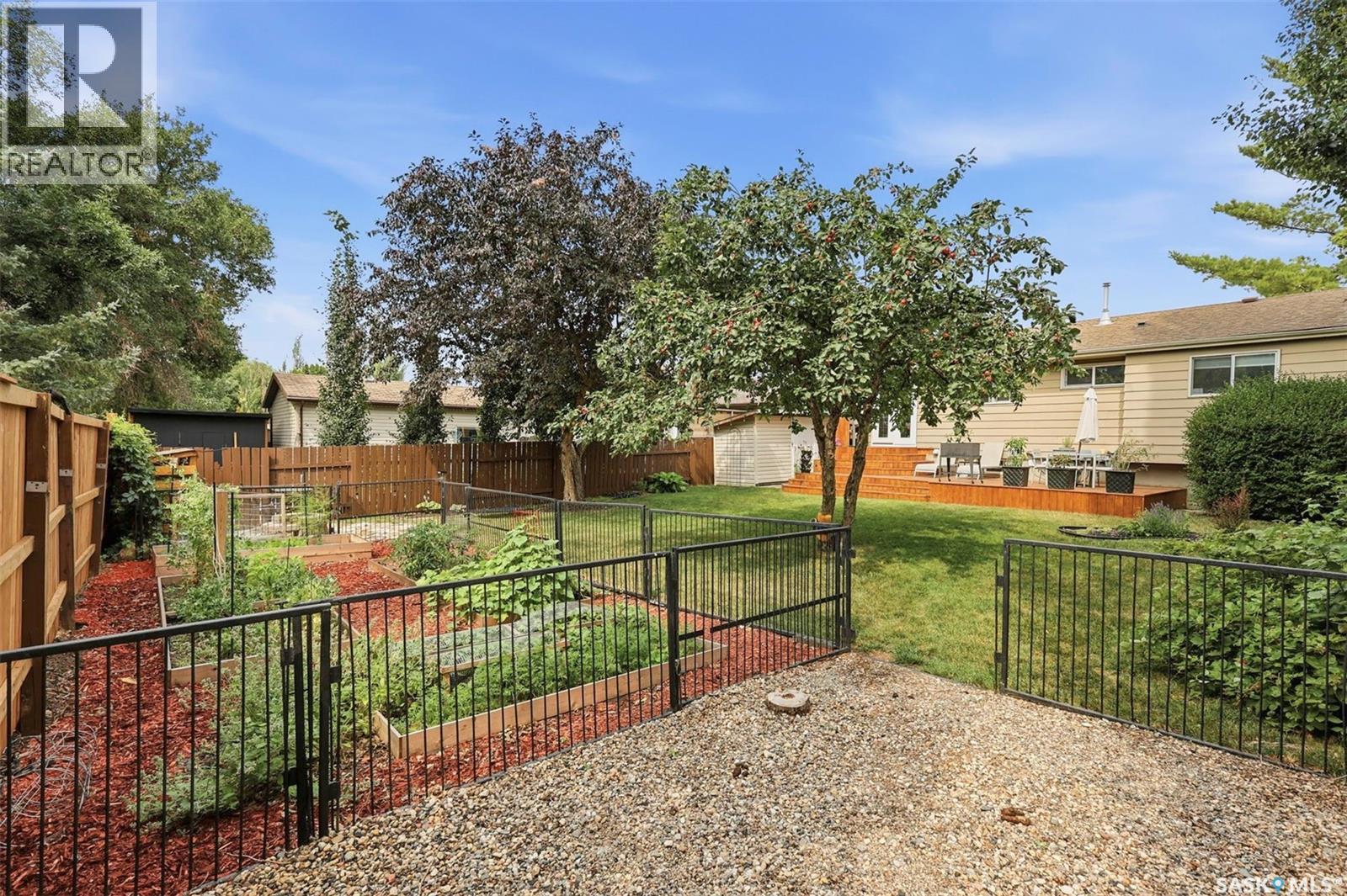 151 Makaroff Road, Saskatoon, Saskatchewan  S7L 6R6 - Photo 33 - SK045232