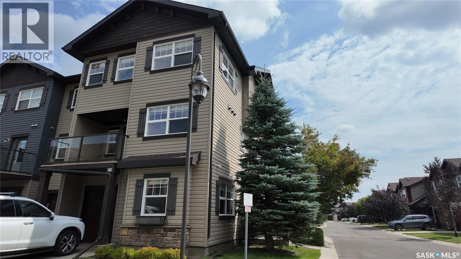572 150 Langlois Way, Saskatoon, Saskatchewan  S7T 0L3 - Photo 2 - SK045023