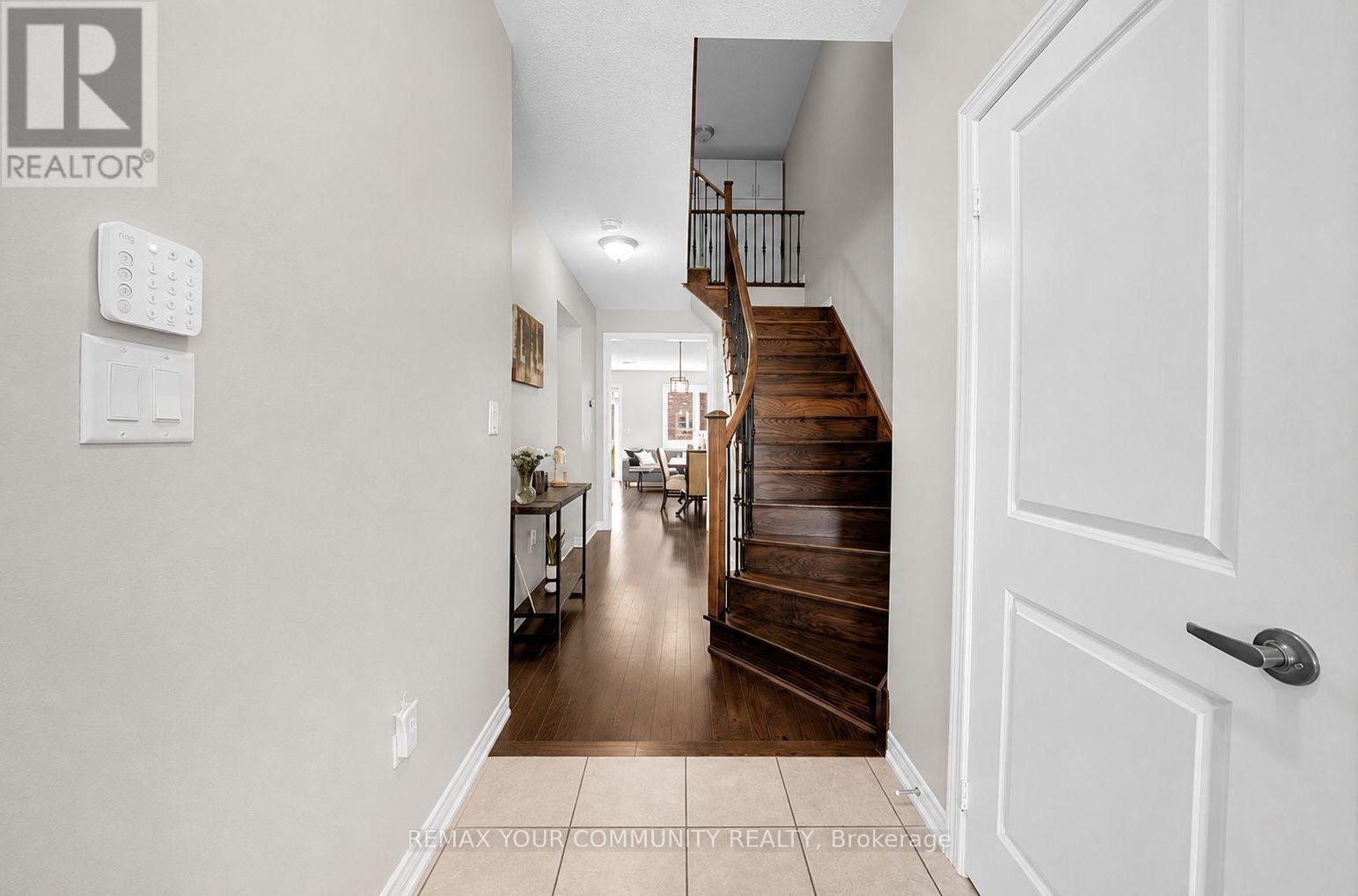 6 CUDDLES COURT, Caledon, Ontario