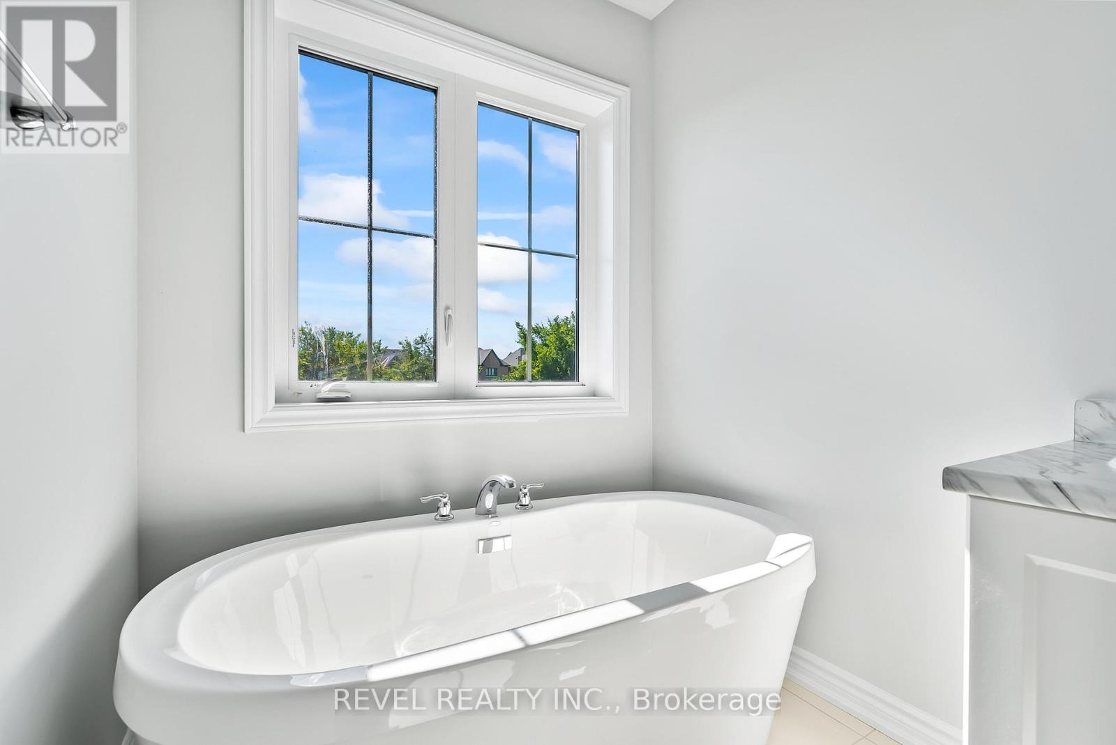 14 Paradise Way, Whitby, Ontario  L1R 0R7 - Photo 31 - E13670920