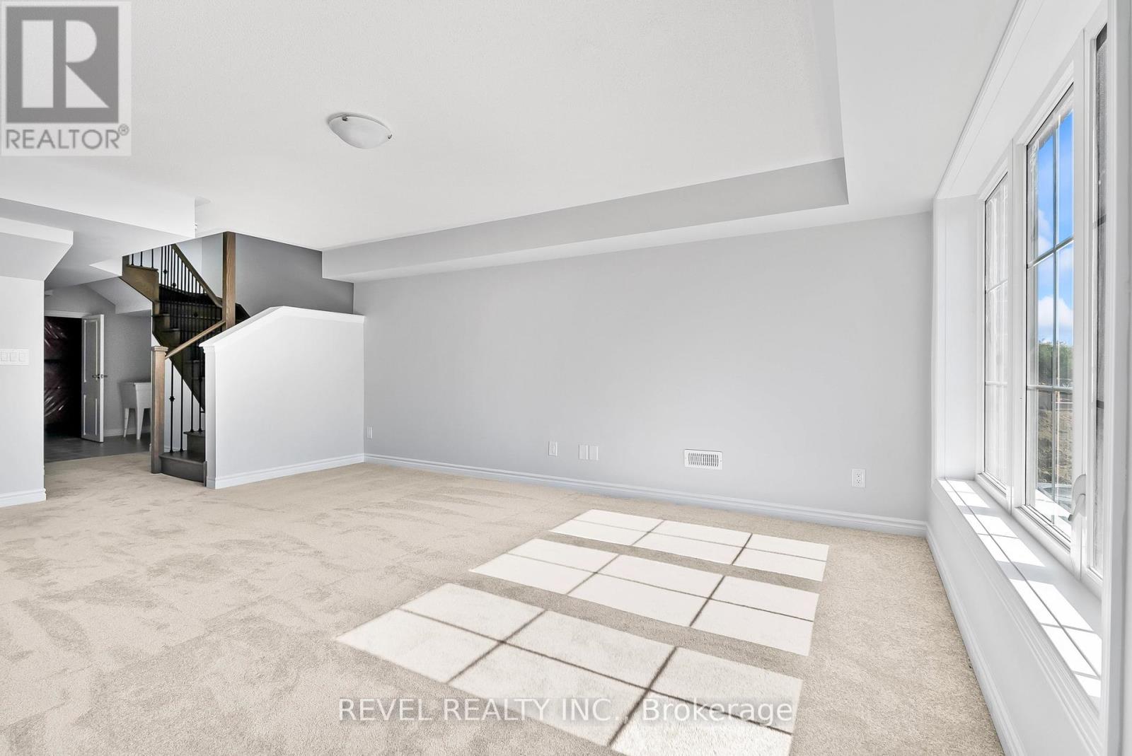 14 Paradise Way, Whitby, Ontario  L1R 0R7 - Photo 37 - E13670920
