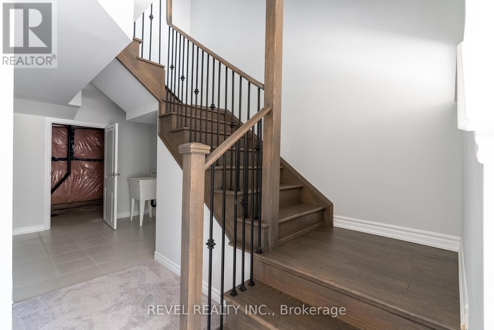 14 Paradise Way, Whitby, Ontario  L1R 0R7 - Photo 40 - E13670920