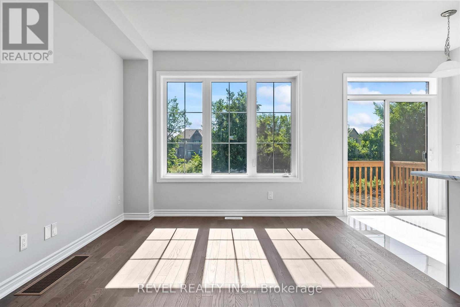14 Paradise Way, Whitby, Ontario  L1R 0R7 - Photo 8 - E13670920