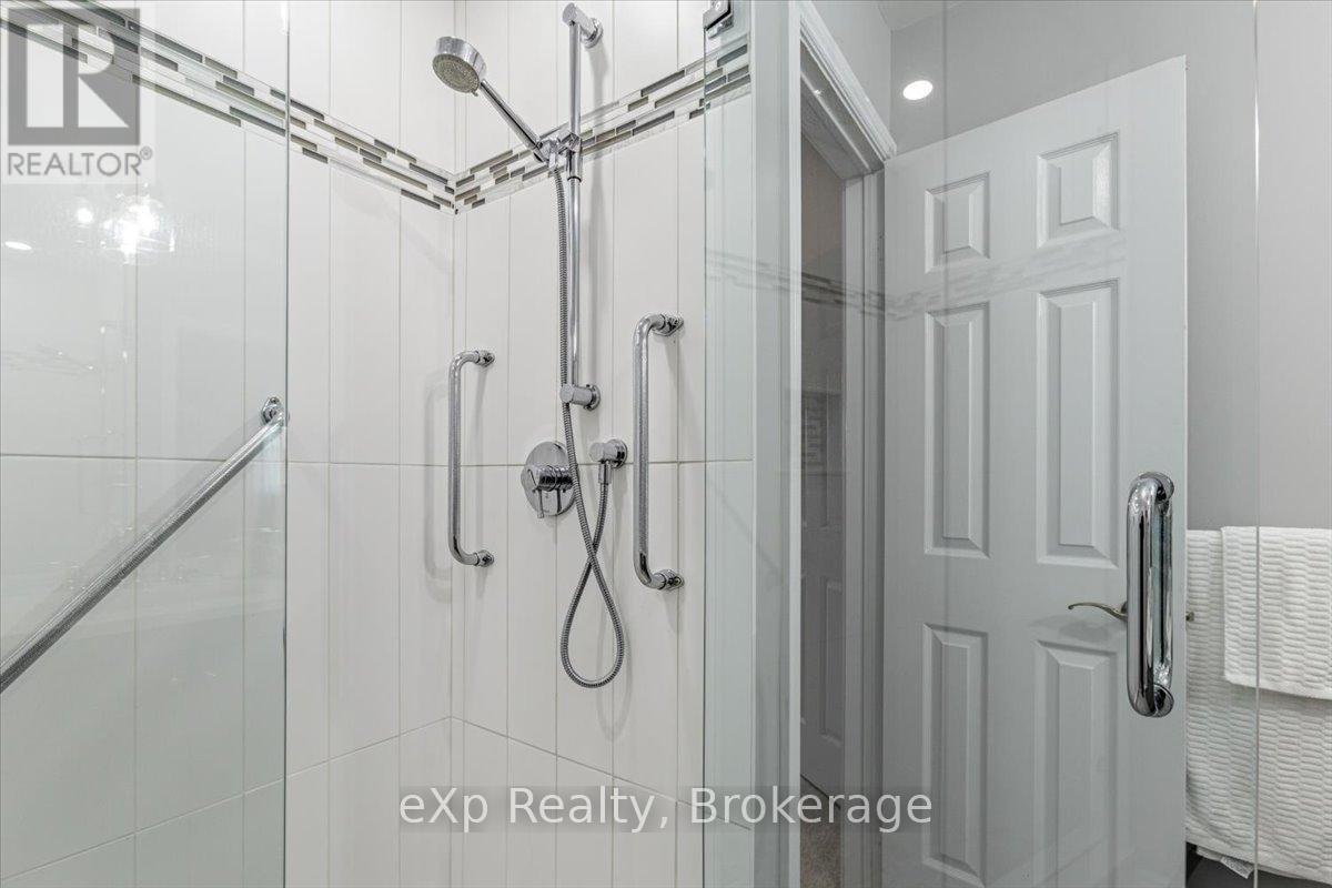 1067 Maury Crescent, Pickering, Ontario L1X 1R4 - Photo 33 - E13670998